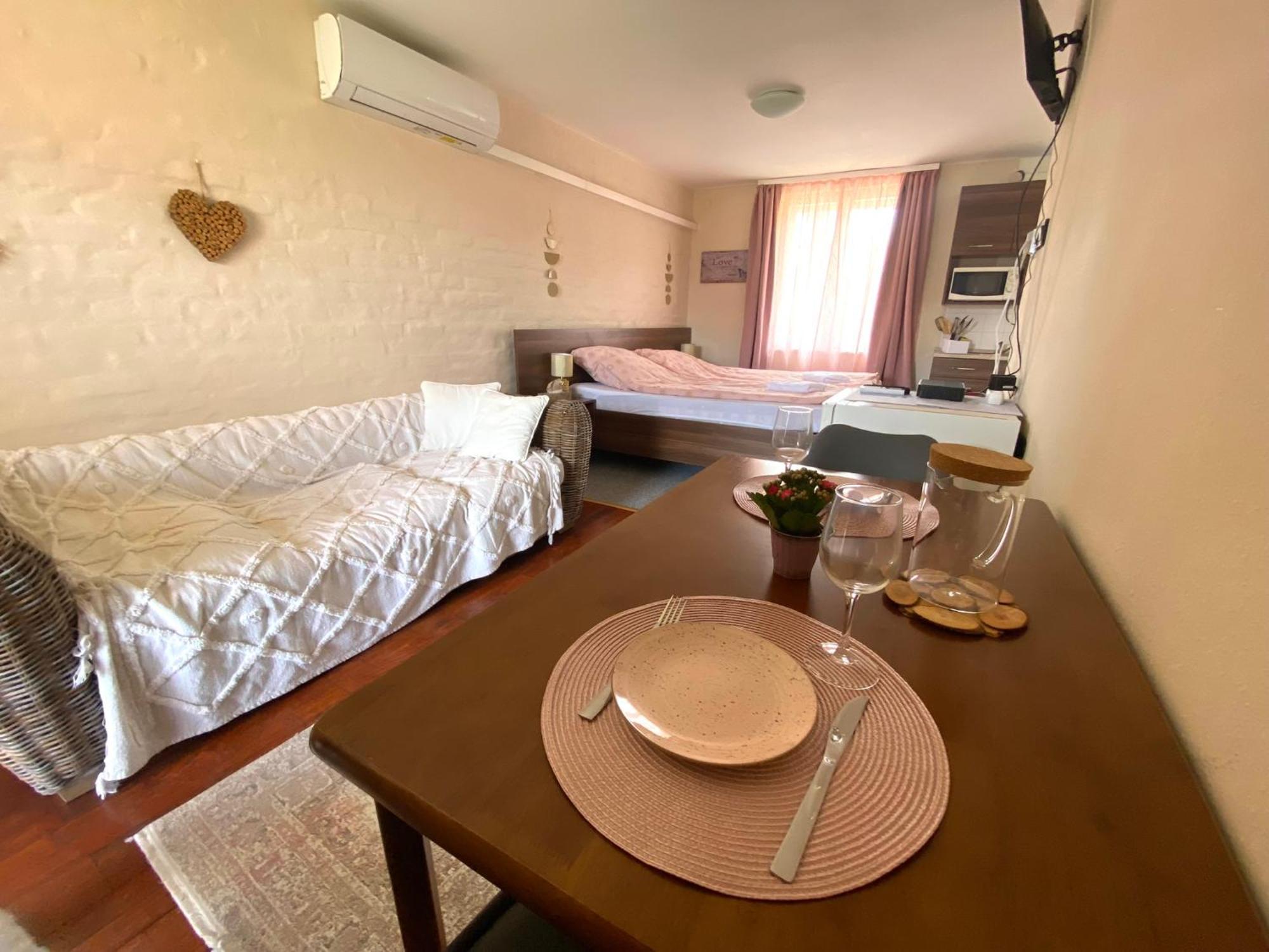 Summer Apartments Tiszakécske Екстериор снимка