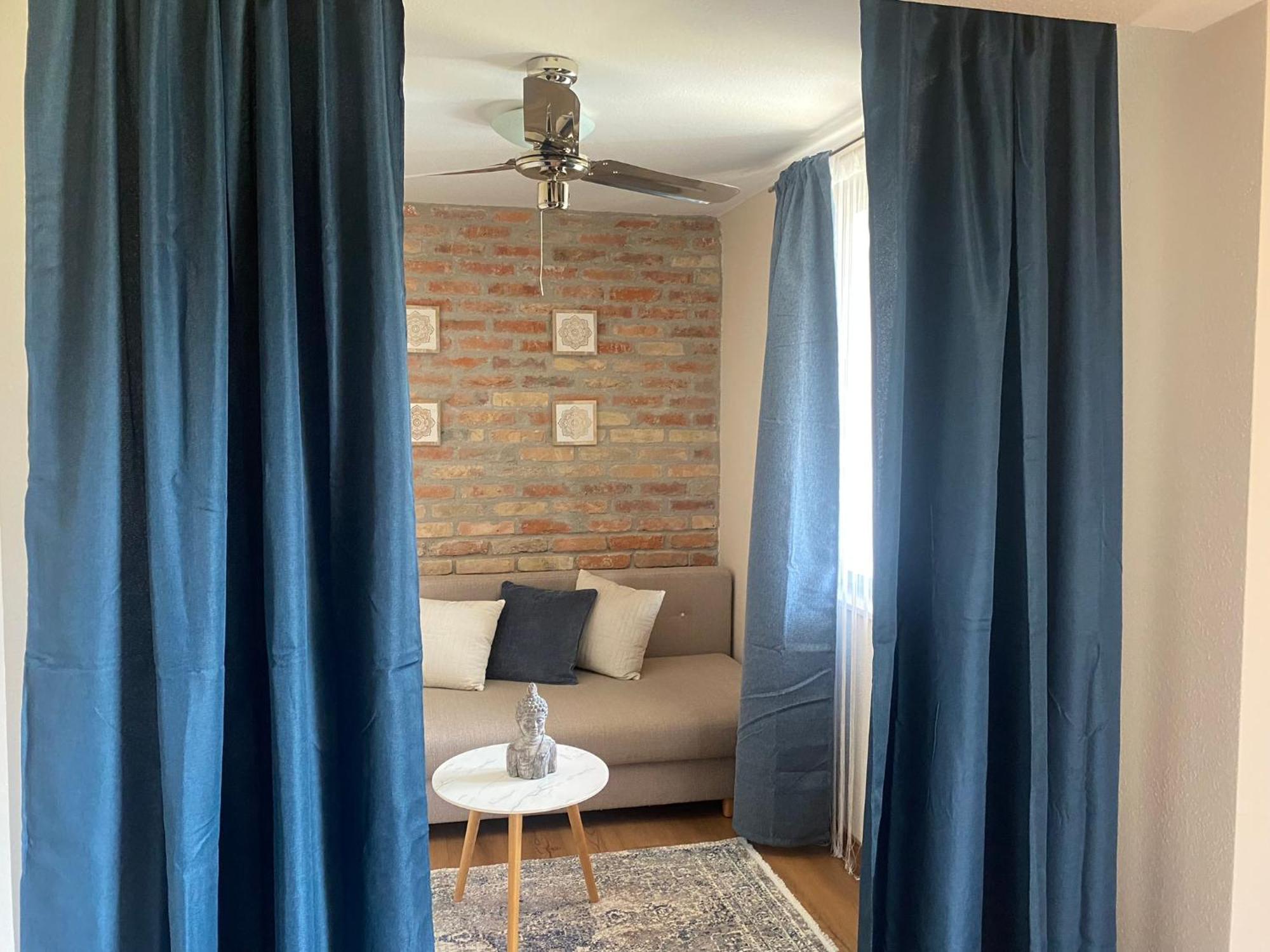 Summer Apartments Tiszakécske Екстериор снимка